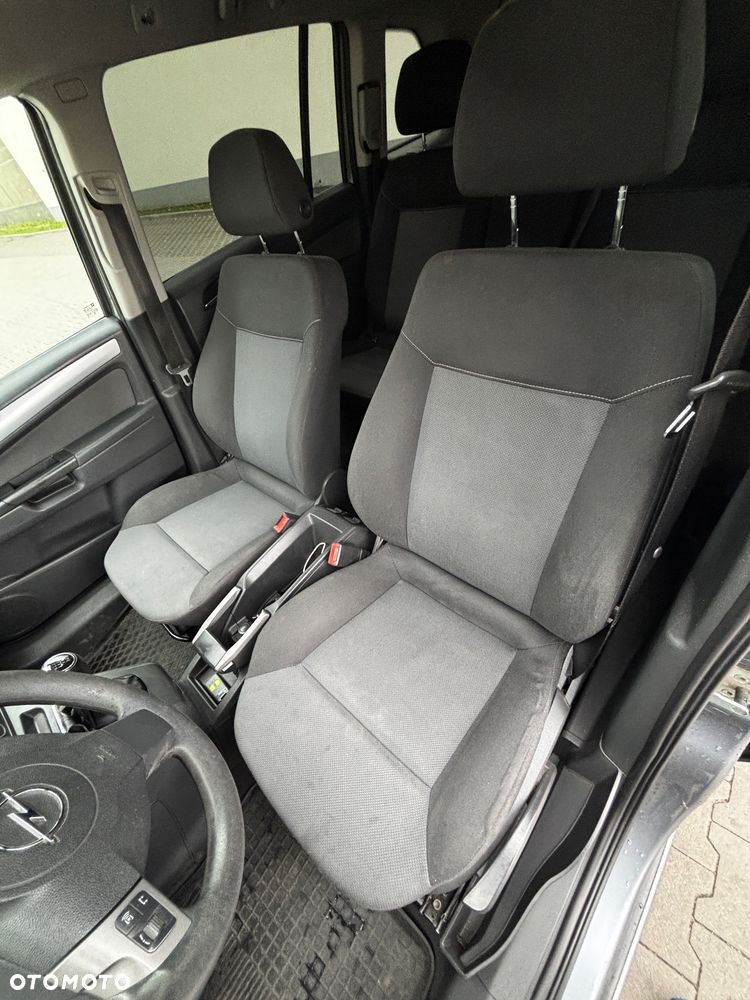 Opel Zafira 1.9 CDTI Cosmo - 14