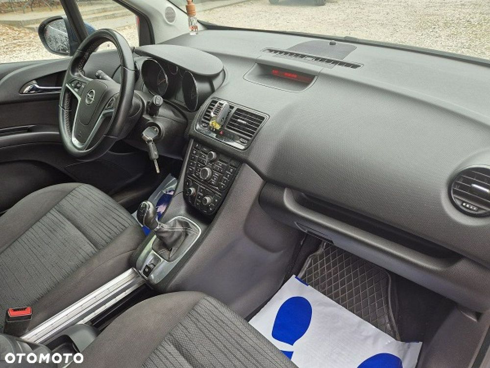 Opel Meriva - 12