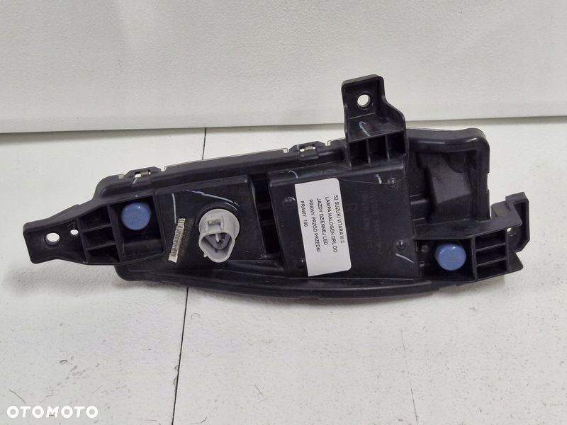 SUZUKI VITARA III 3 LAMPA HALOGEN DRL DO JAZDY DZIENNEJ LED PRAWY PRZÓD - 4