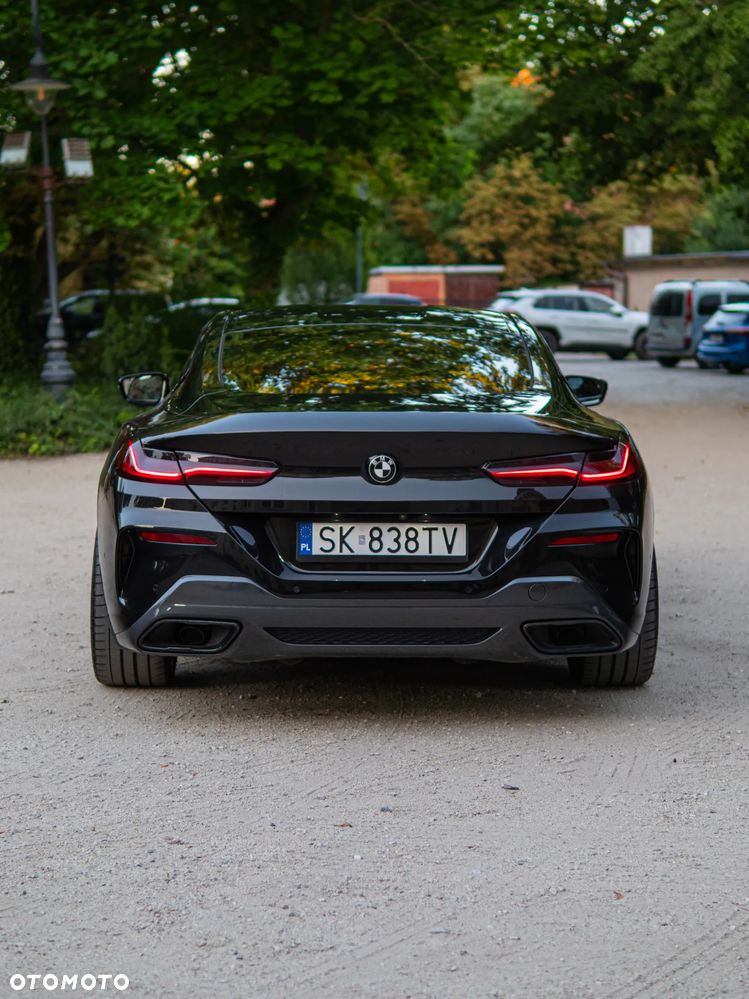 BMW Seria 8 - 11