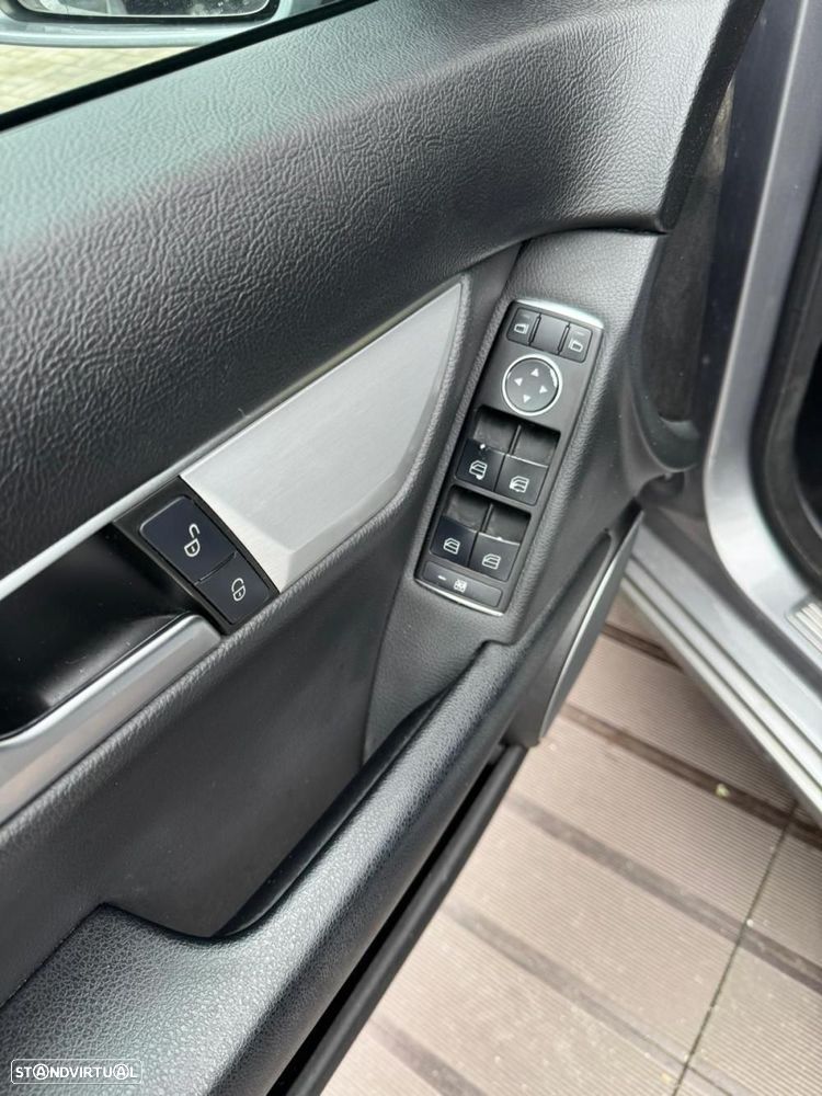 Mercedes-Benz C 220 - 12