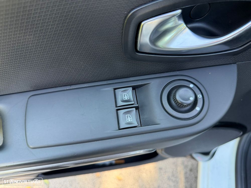 Renault Clio Energy dCi 90 Start & Stop Dynamique - 8