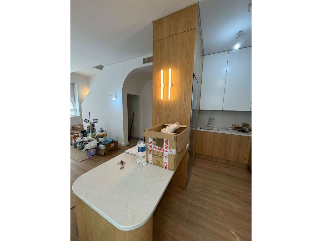 Moradia T3 com Garagem e Suite a venda na Maçã Sesimbra - Grande imagem: 2/49
