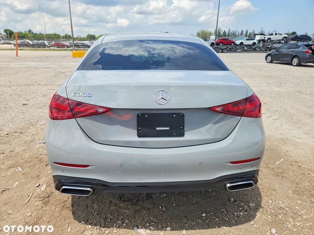 Mercedes-Benz Klasa C 300 9G-TRONIC AMG Line - 8
