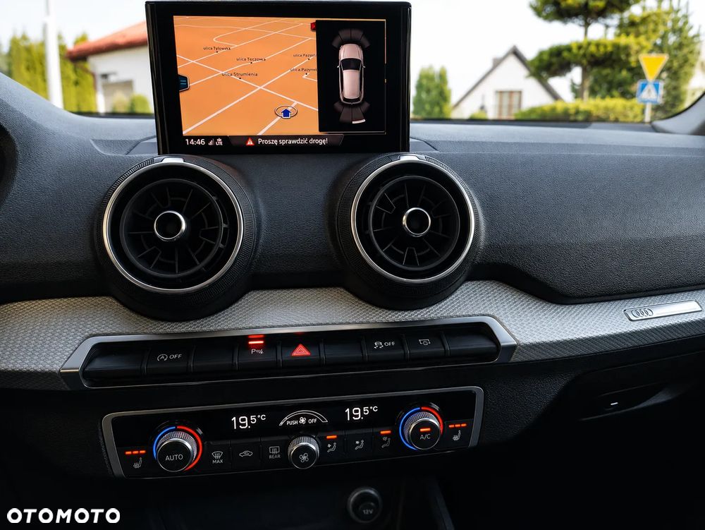 Audi Q2 35 TDI S tronic sport - 23