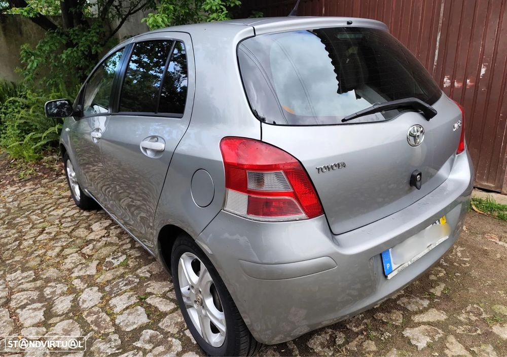 Toyota Yaris 1.0 VVT-i Rock in Rio - 2