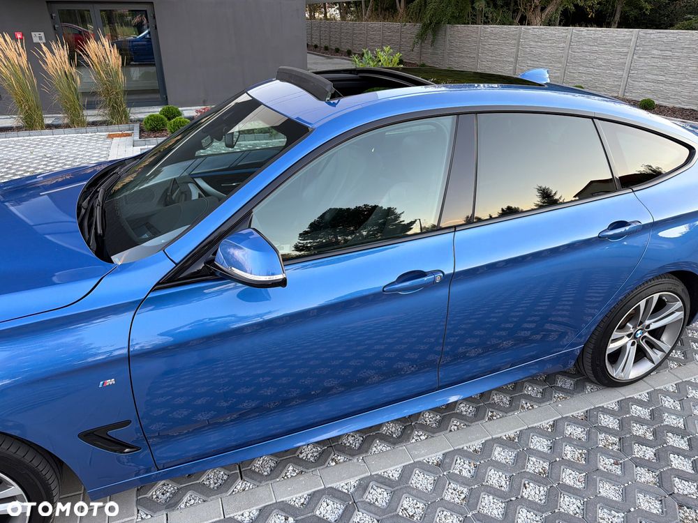 BMW 3GT 330i xDrive M Sport - 10