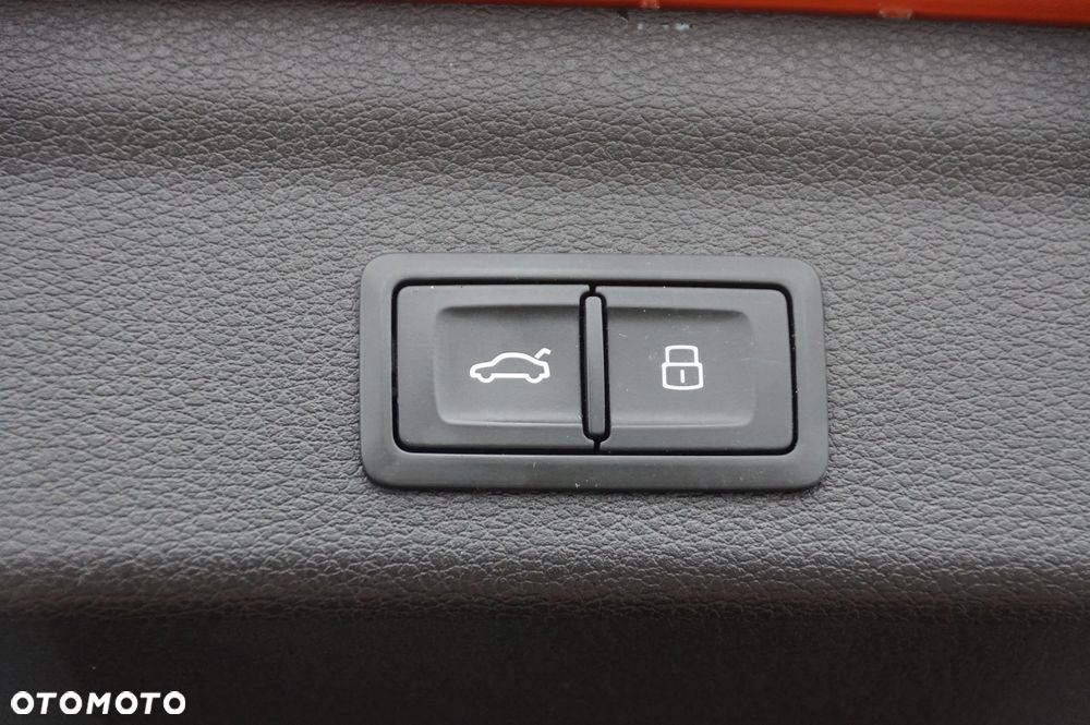 Audi Q3 35 TDI Quattro S Line - 36