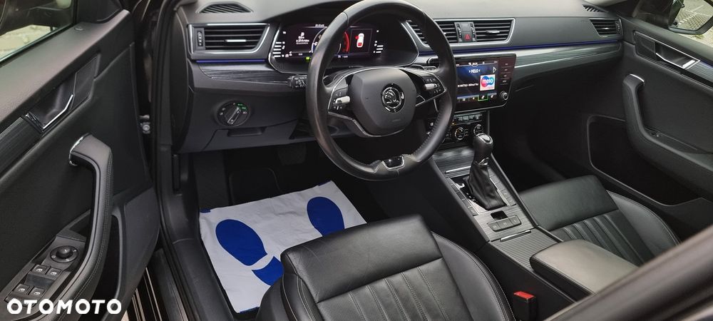 Skoda Superb 2.0 TDI DSG Premium Edition - 19