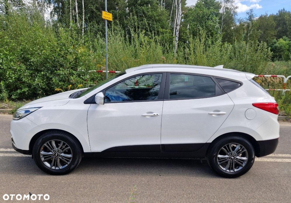 Hyundai ix35 1.6 2WD Fifa World Cup Edition - 4