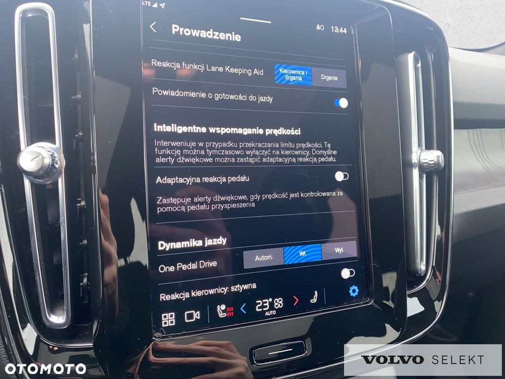 Volvo C40 - 25