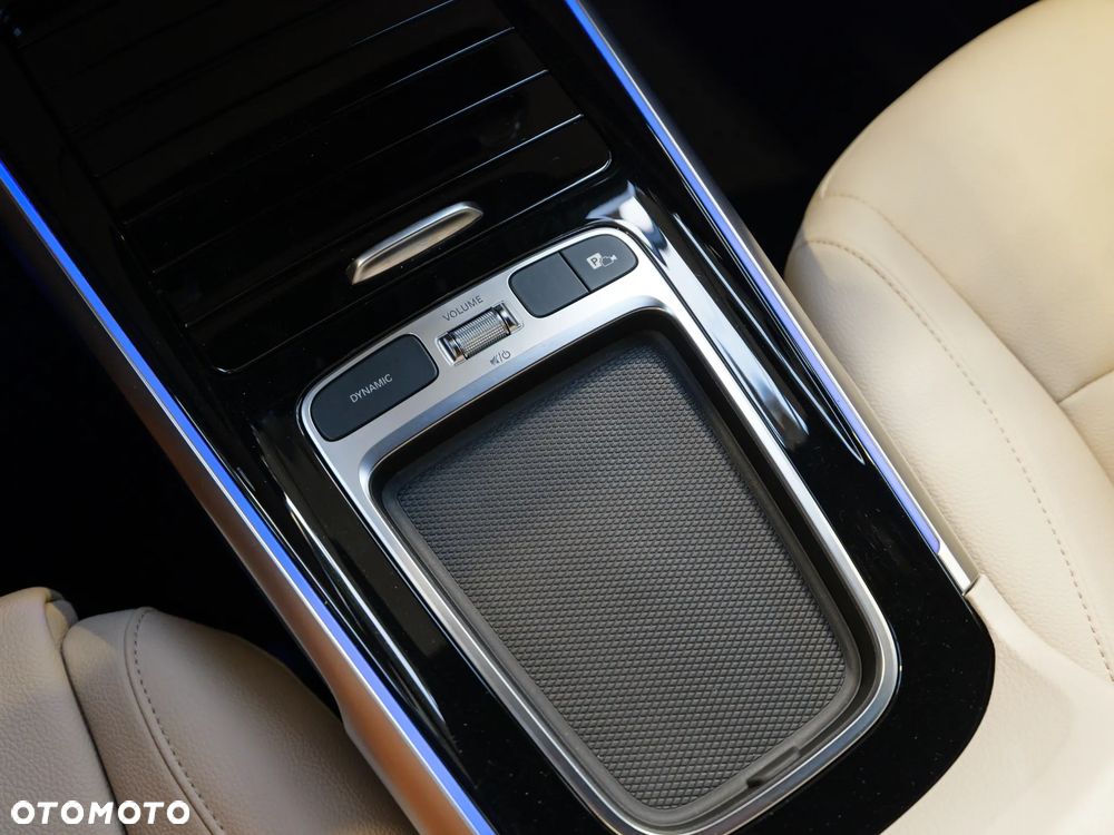 Mercedes-Benz GLB 200 d Progressive 8G-DCT - 28