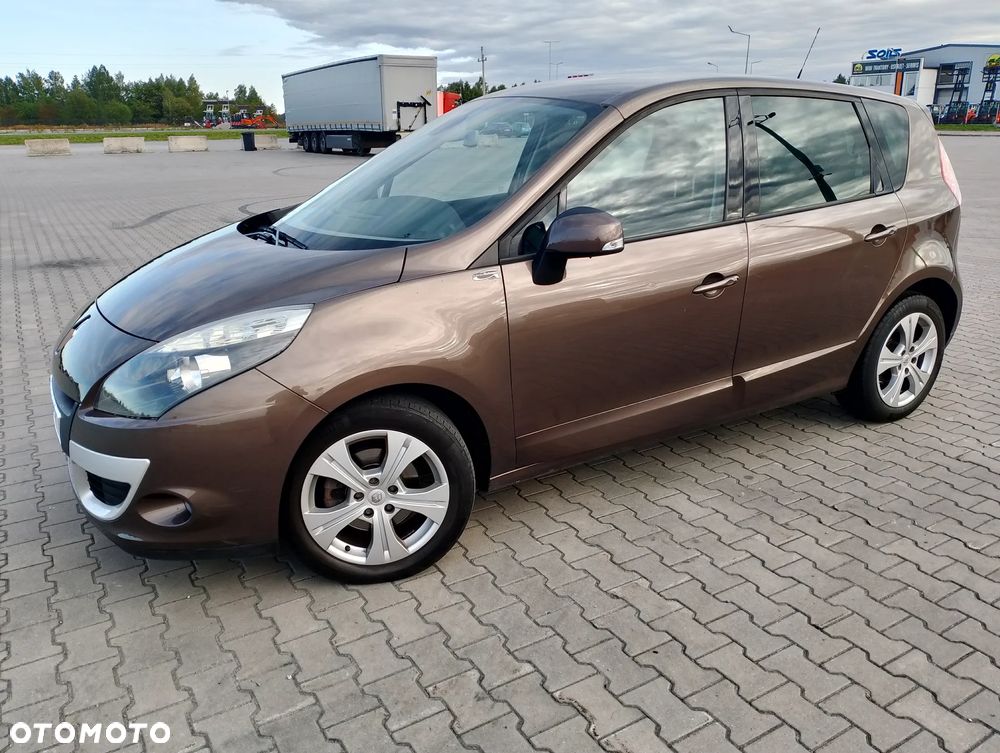 Renault Scenic - 1