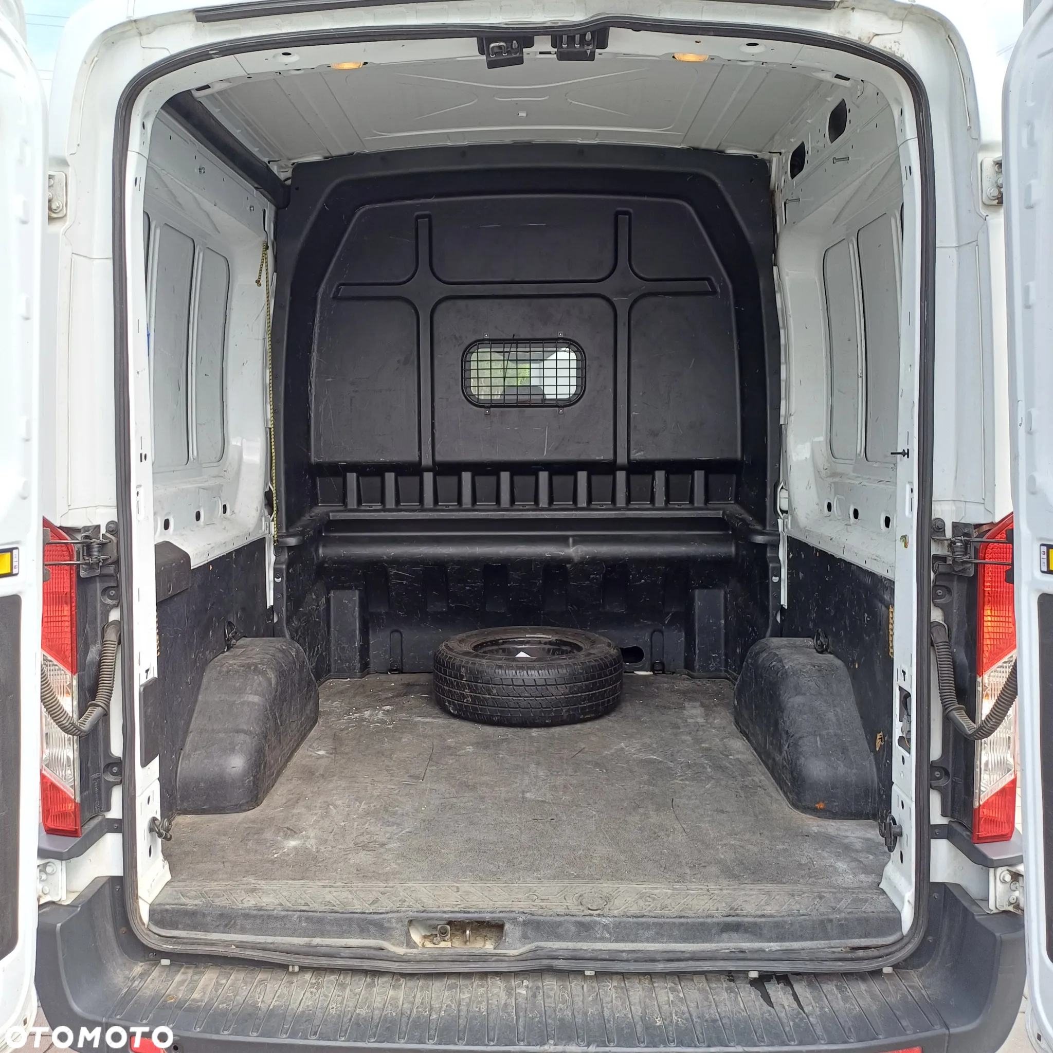 Ford Transit 310 L2H2 Ambiente - 10