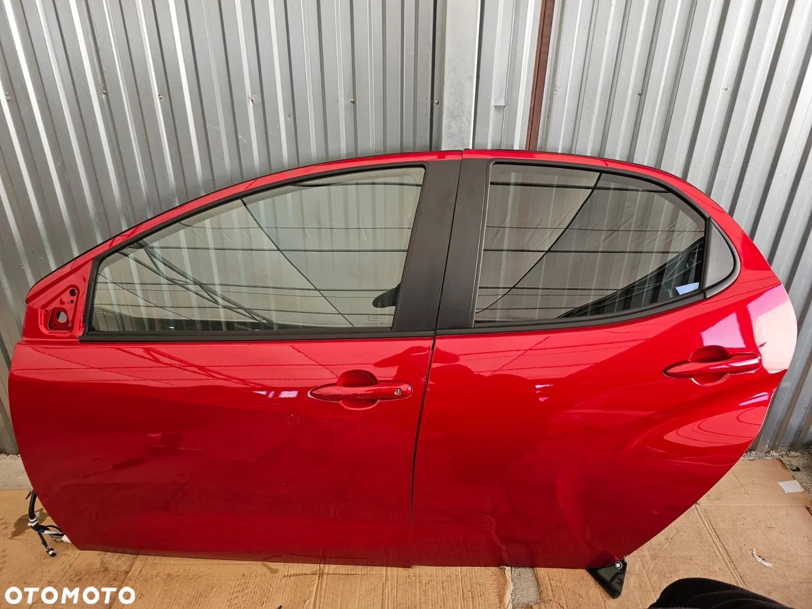 DRZWI LEWY PRAWY PRZÓD TYŁ TOYOTA YARIS IV - 1