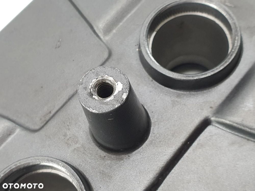 DEKIEL POKRYWA GLOWICY USZCZELKA  BENELLI 302 - 14