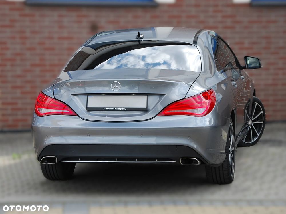 Mercedes-Benz CLA 220 CDI 4Matic 7G-DCT AMG Line - 37