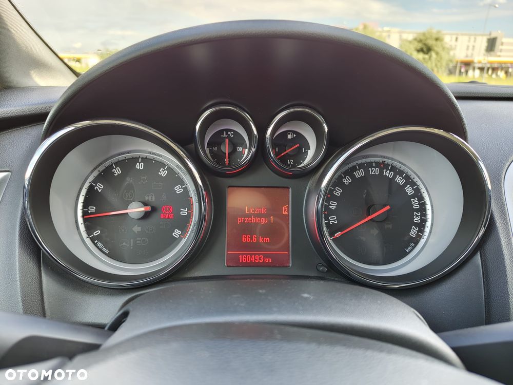 Opel Astra 1.4 Turbo Cosmo - 10