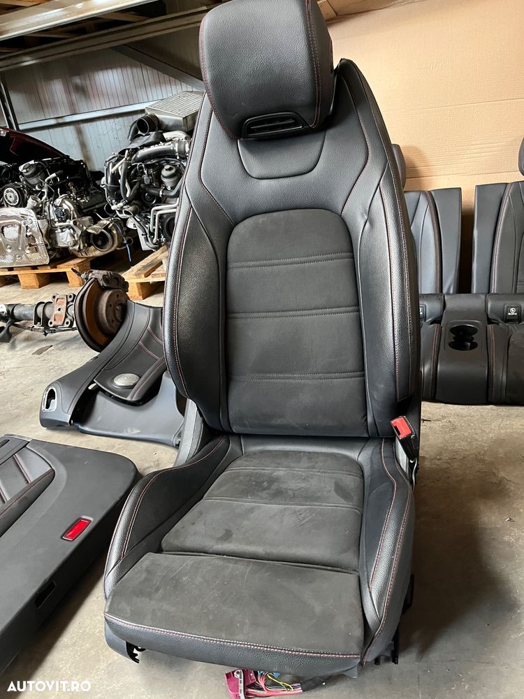 Interior Mercedes C43 AMG w205 Cabrio 2017 - 14