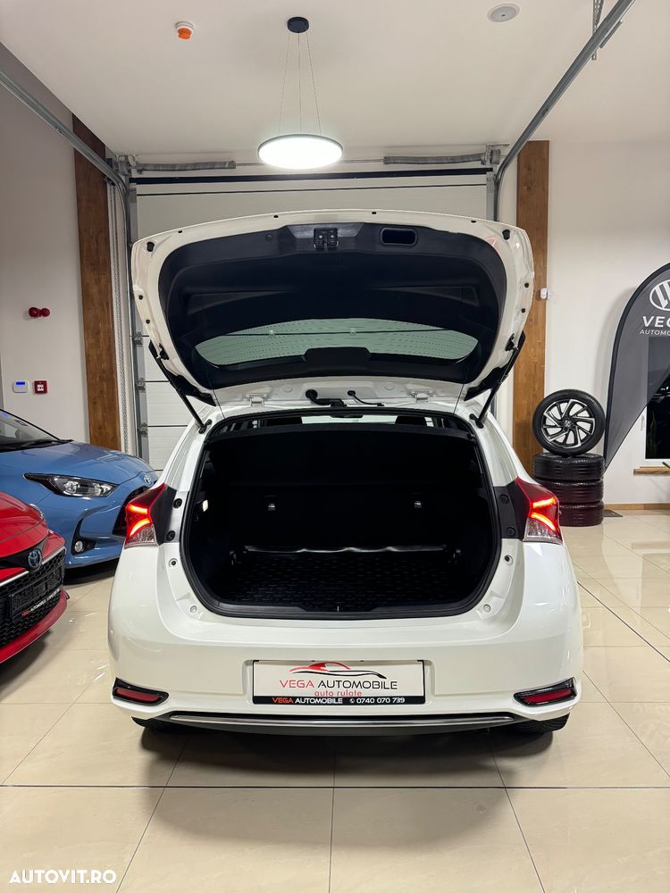 Toyota Auris 1.8 VVT-i Hybrid Automatik Touring Sports Team Deutschland - 35