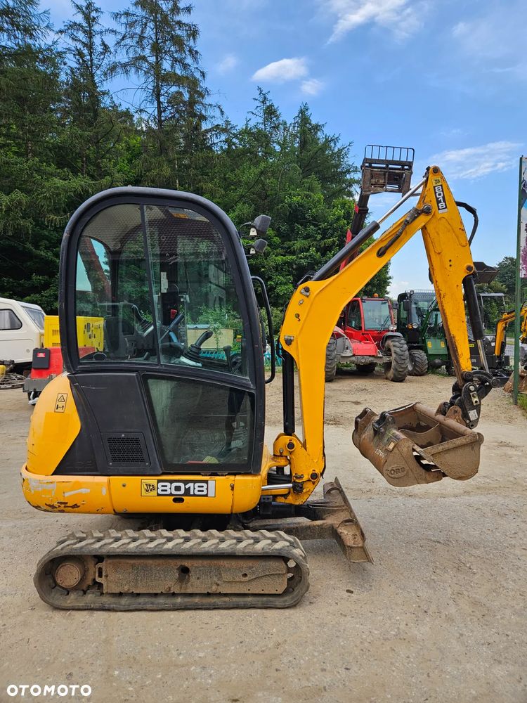 JCB 8018 - 5