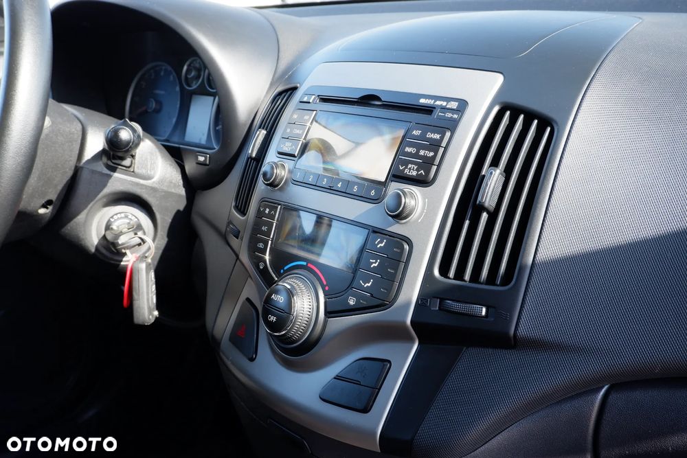 Hyundai i30 1.6 blue Comfort - 5