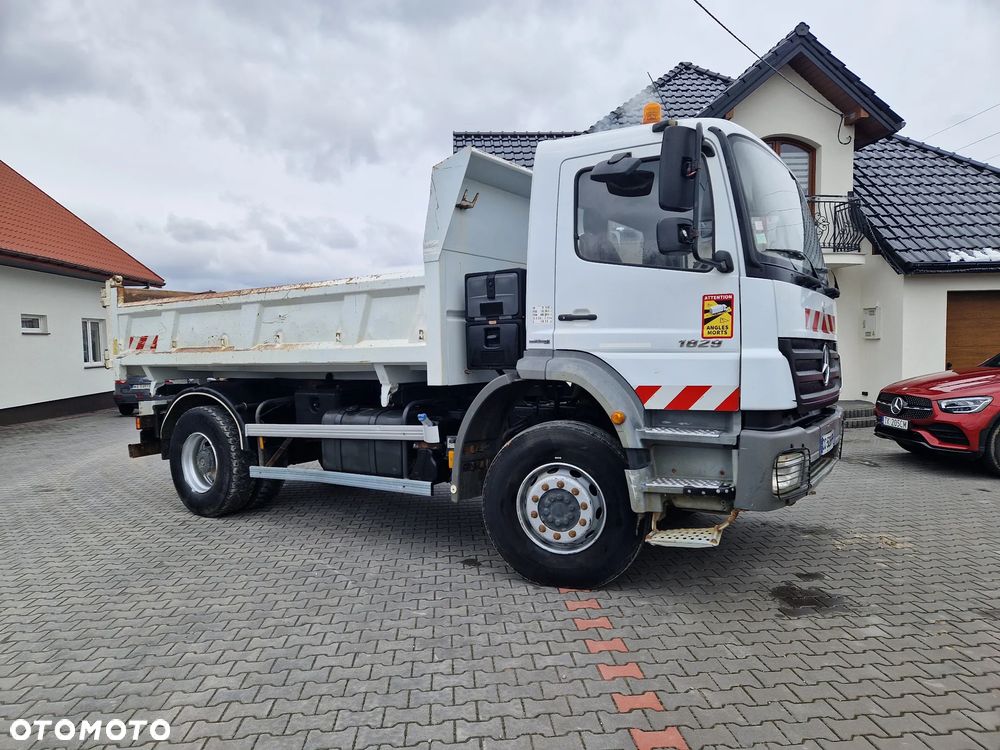 Mercedes-Benz Axor 1829 - 30