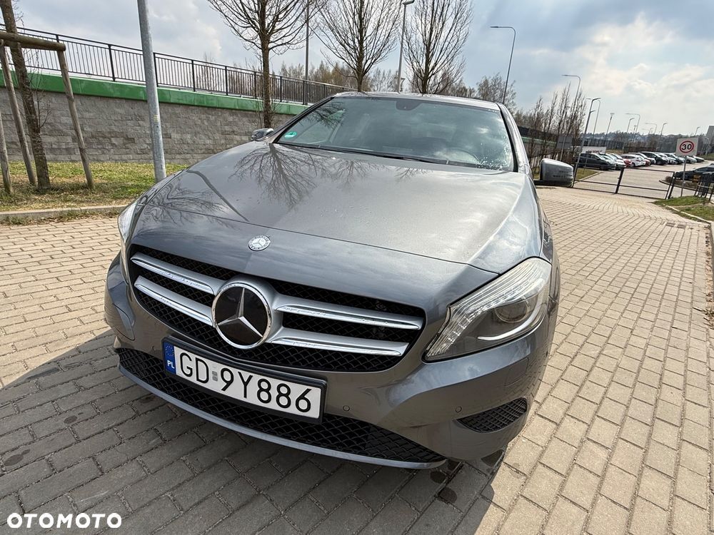 Mercedes-Benz Klasa A 180 BlueEfficiency Edition - 2