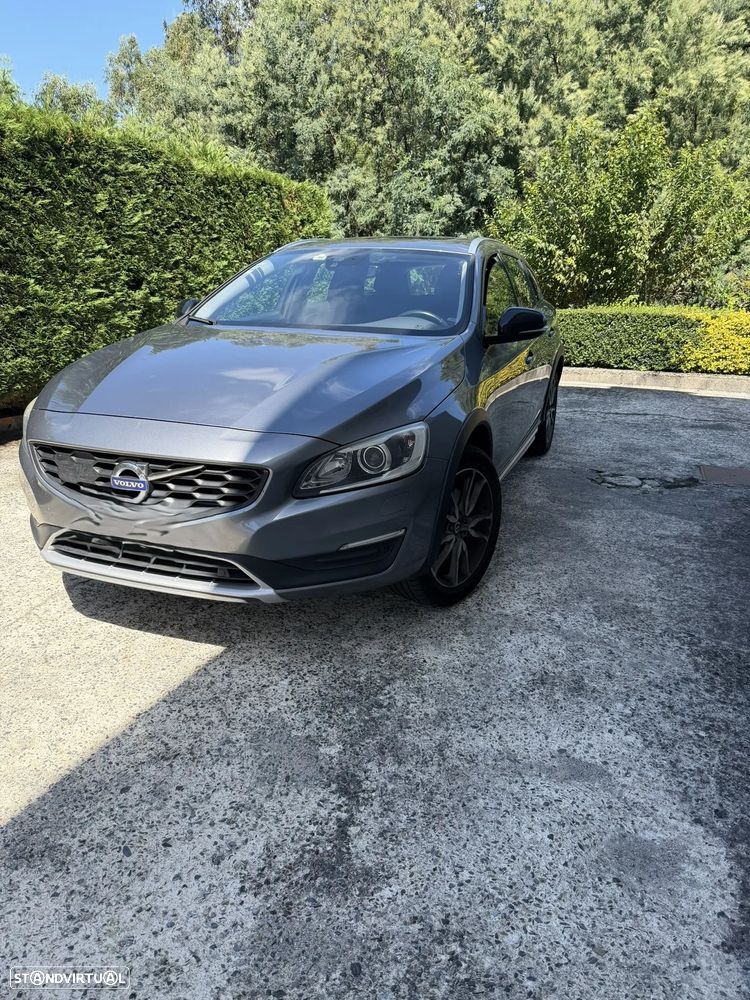 Volvo V60 2.0 D3 Momentum Geartronic - 4