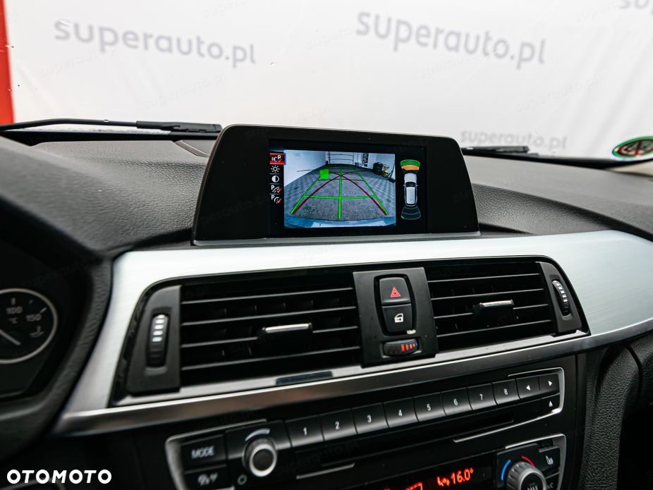 BMW Seria 3 320d - 17