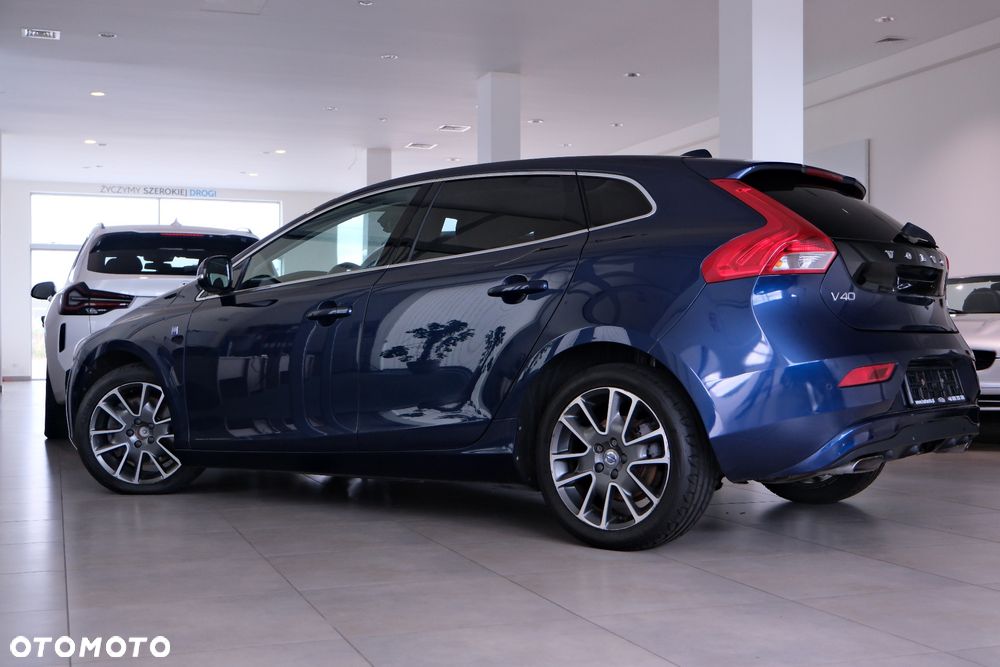 Volvo V40 D4 Drive-E Ocean Race - 5