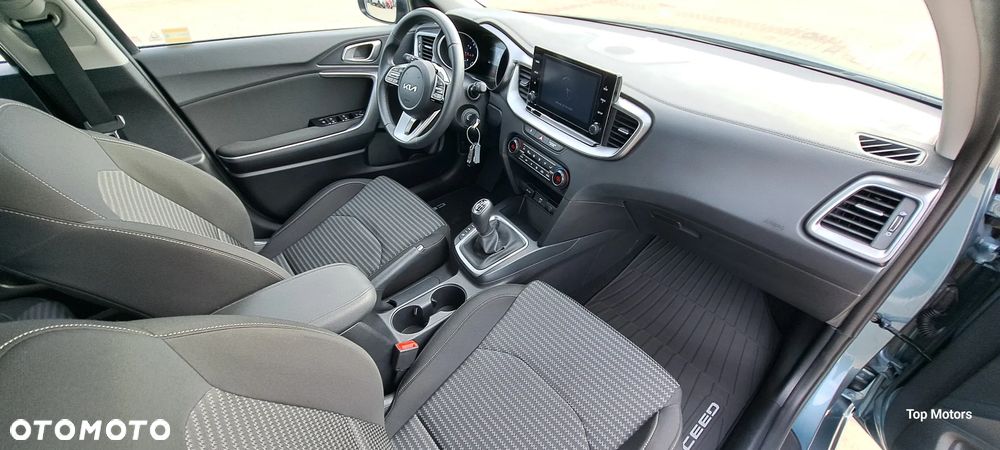 Kia Ceed 1.5 T-GDI M - 25