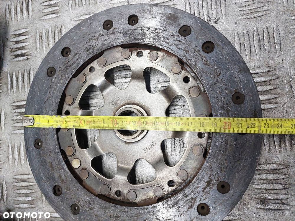 KOŁO DWUMASOWE + TARCZA + DOCISK + ŁOŻYSKO OPOROWE AUDI A4 B5 1.8 20V - 9