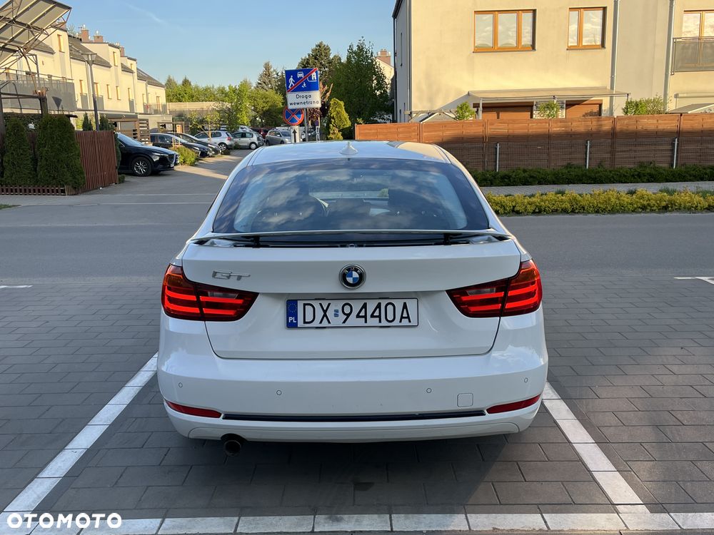 BMW 3GT 318d Sport Line - 12
