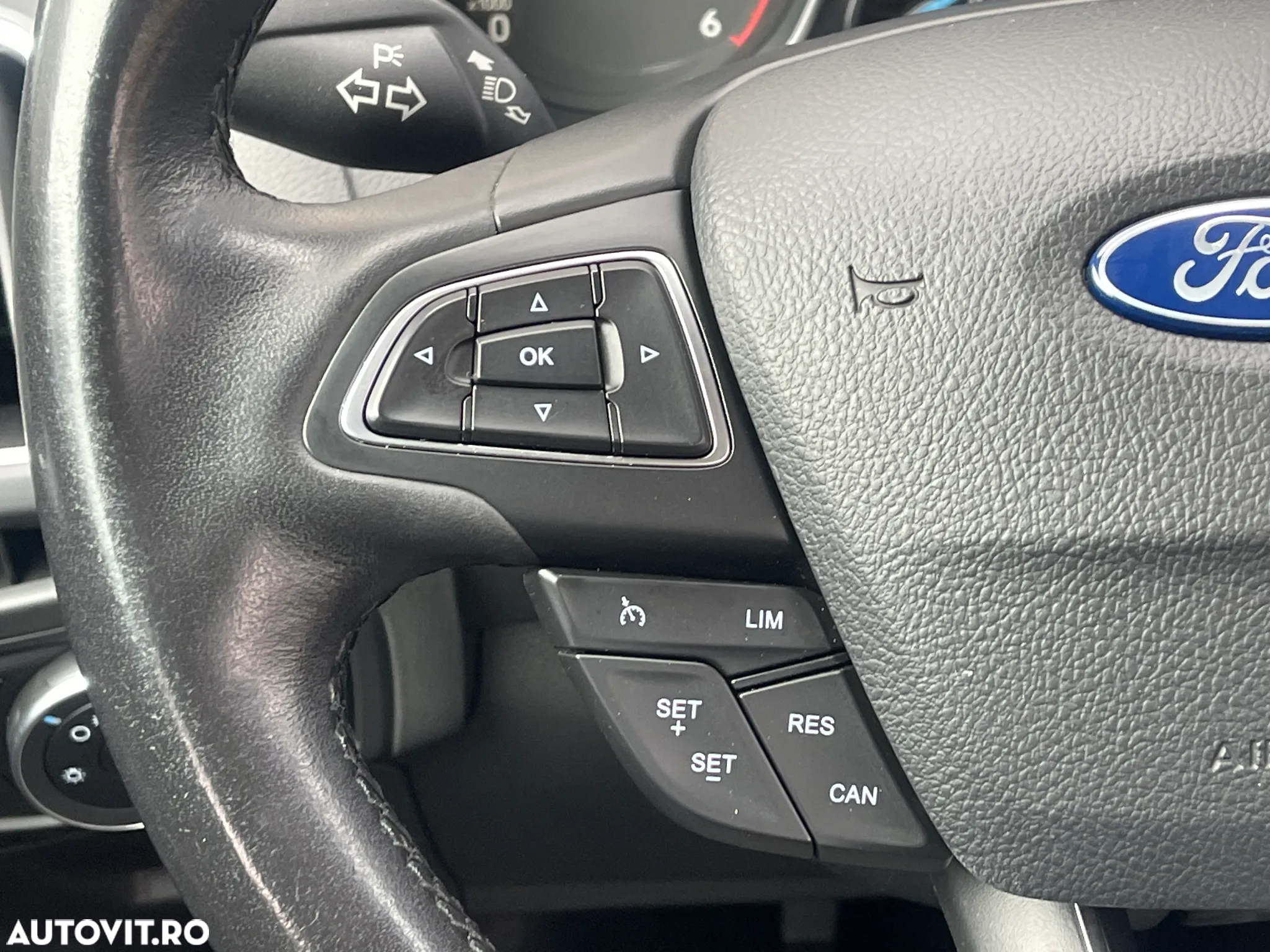 Ford Focus 1.5 EcoBlue Start-Stopp-System TITANIUM - 22