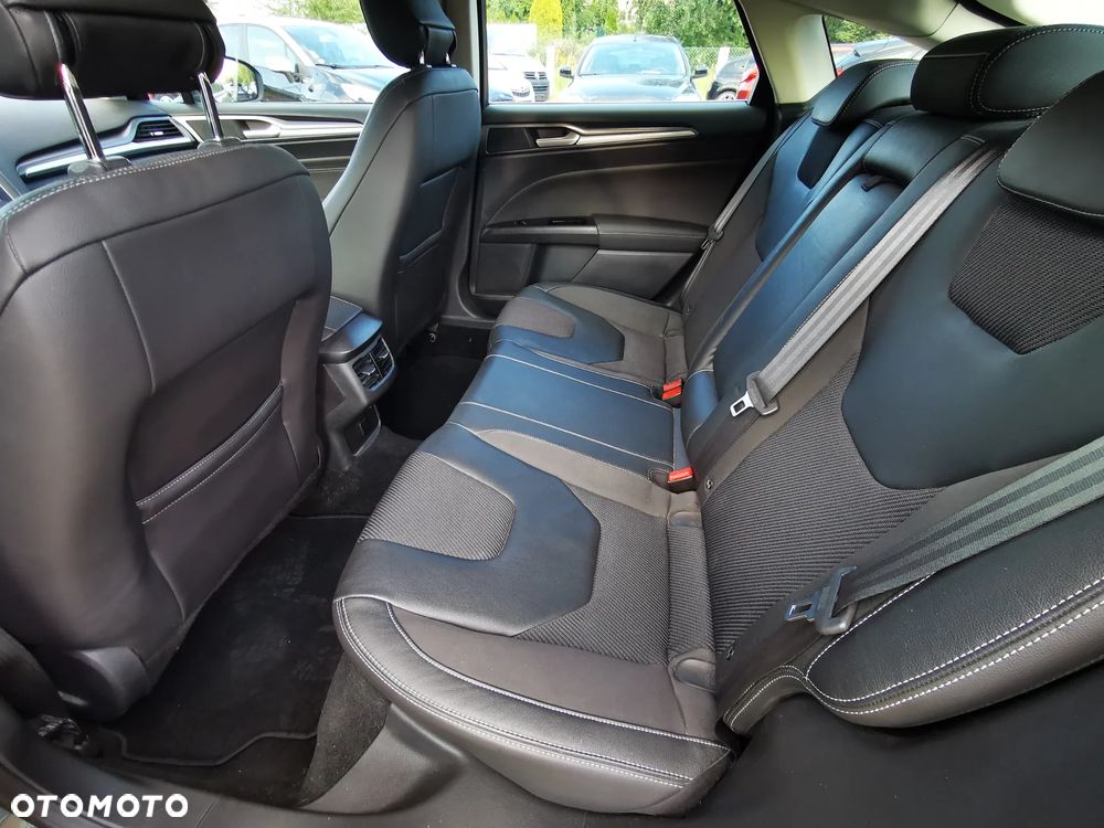 Ford Mondeo 2.0 TDCi Allrad Titanium - 13