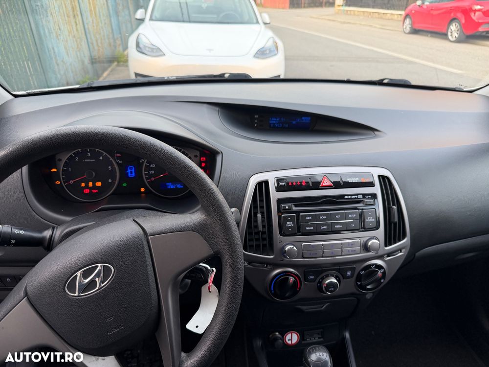 Hyundai i20 1.1 CRDi M/T Confort - 6
