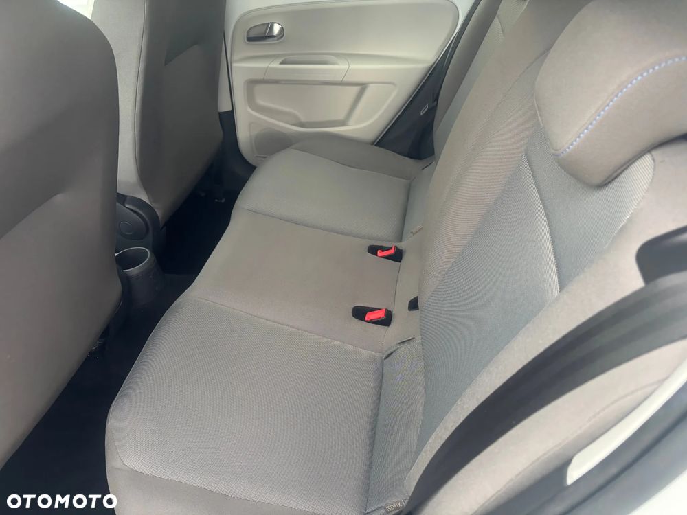 Volkswagen up! - 6