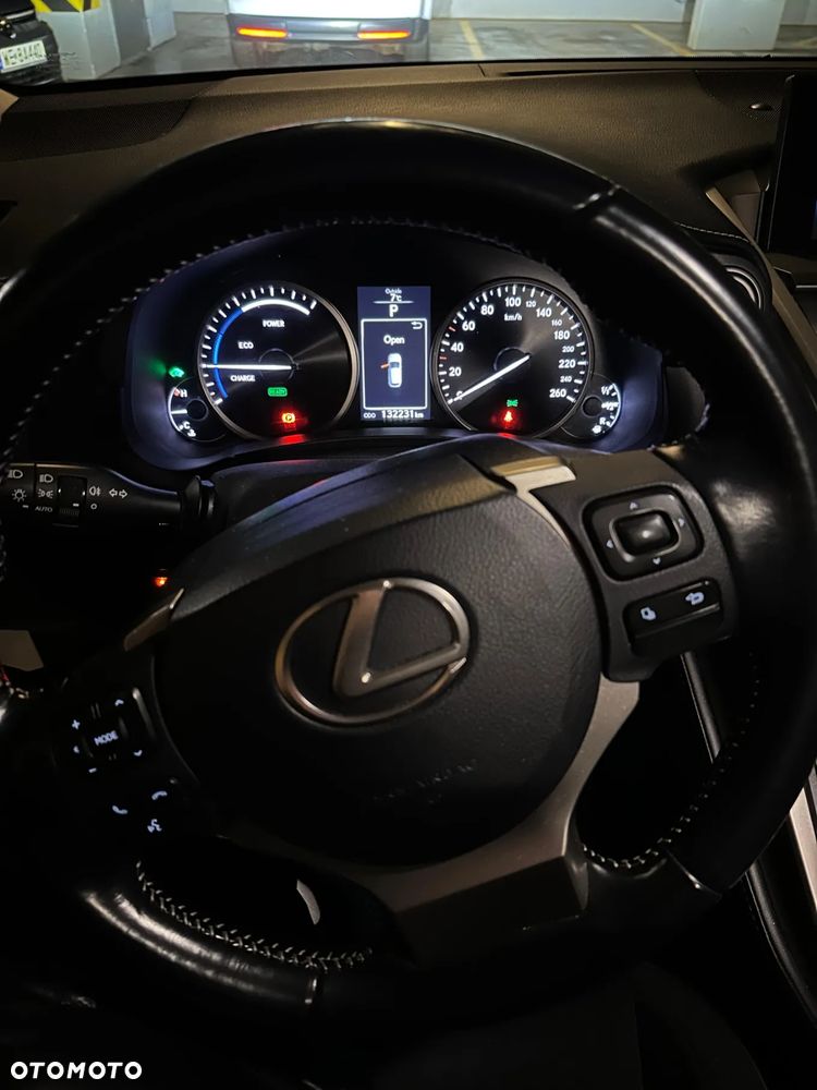 Lexus NX 300h Elite 2WD - 12