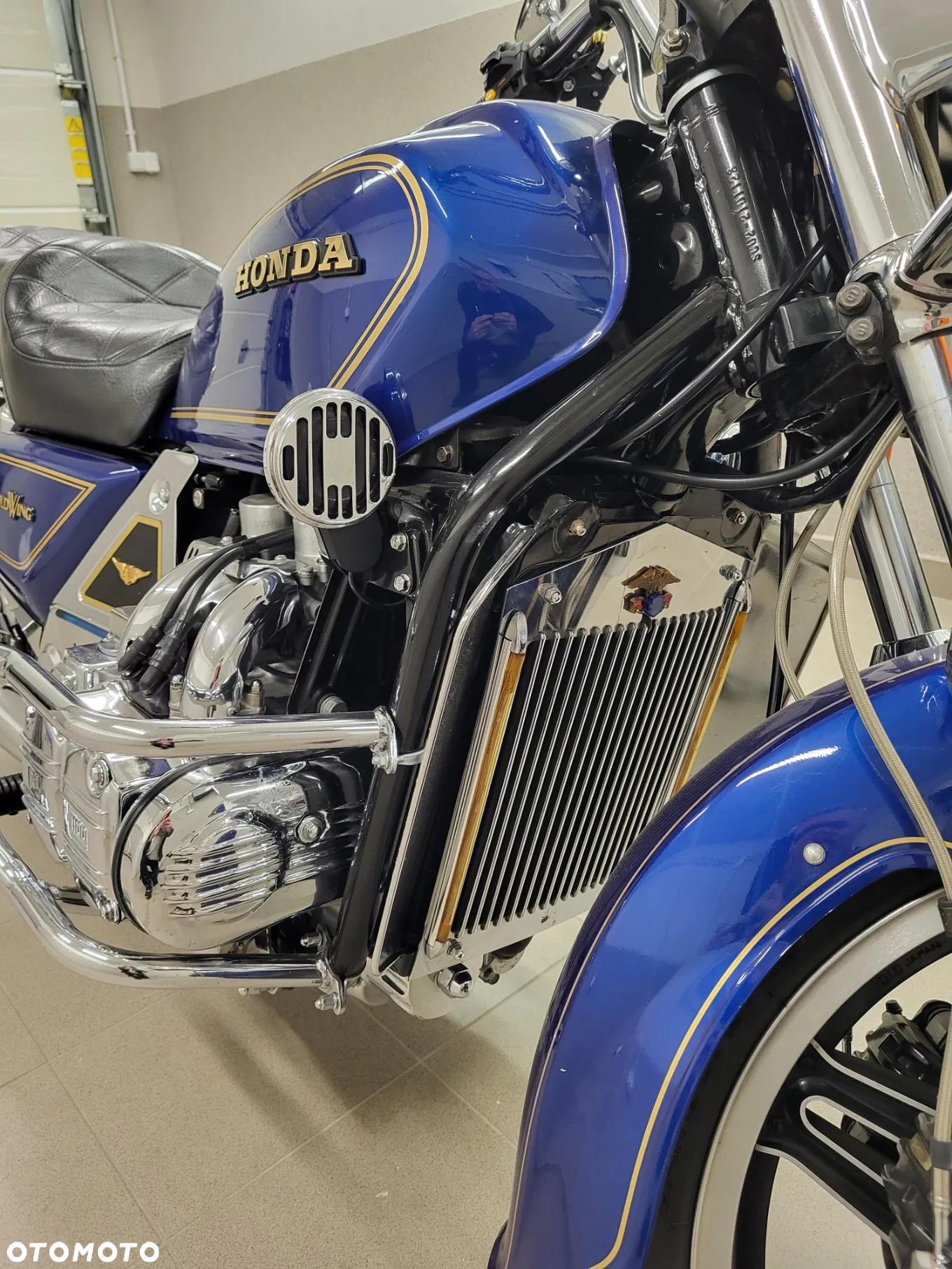 Honda GL - 9