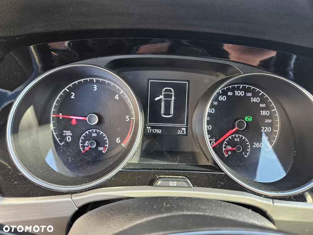 Volkswagen Touran 2.0 TDI BMT Comfortline DSG - 20