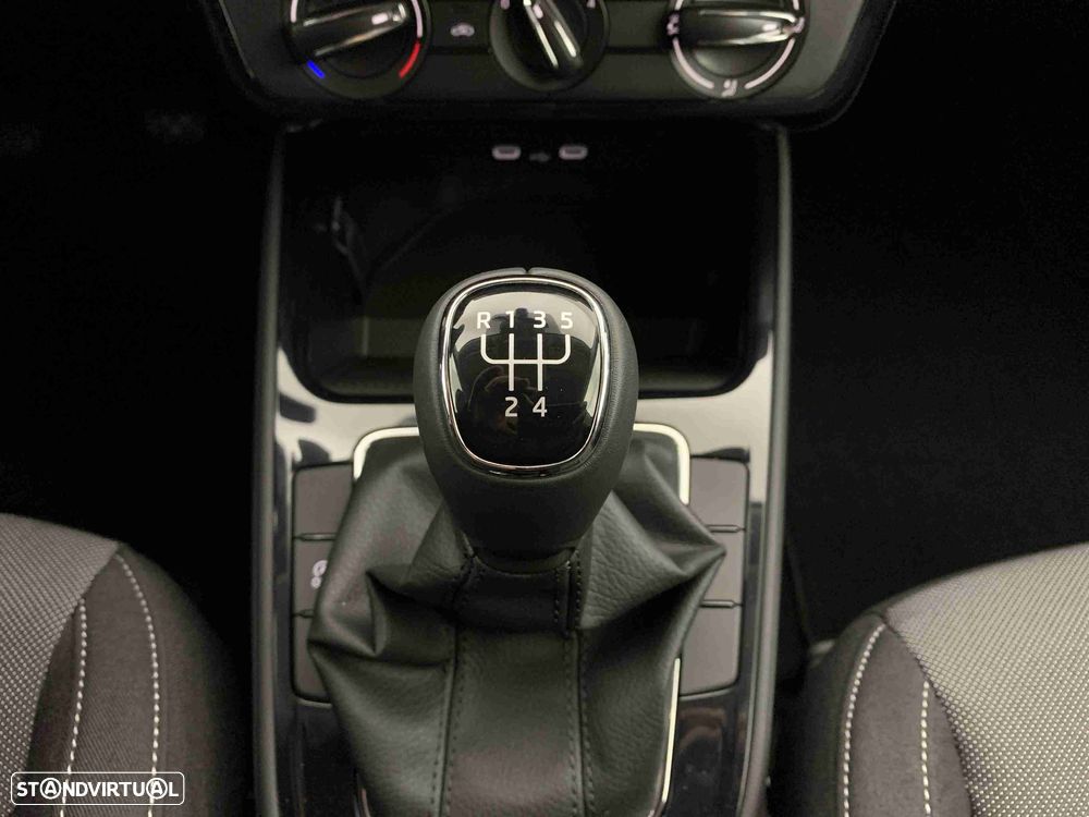 Skoda Fabia 1.0 MPI Selection - 6