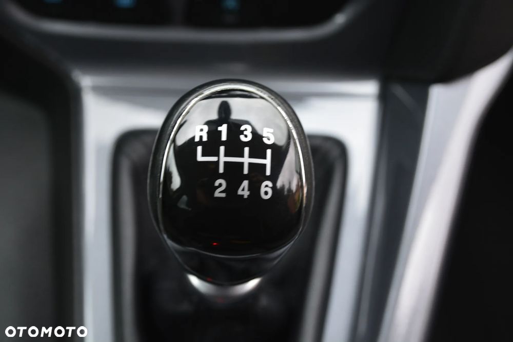 Ford Focus 1.6 EcoBoost Titanium - 35