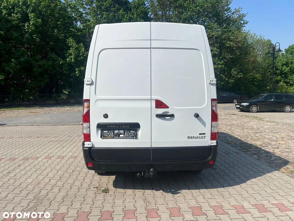 Renault Master 2.3 DCI / 136 KM / L2H2 / - 23