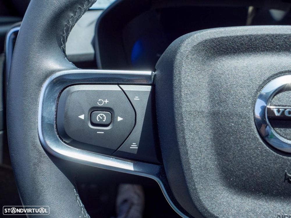 Volvo XC 40 Recharge Pro - 28