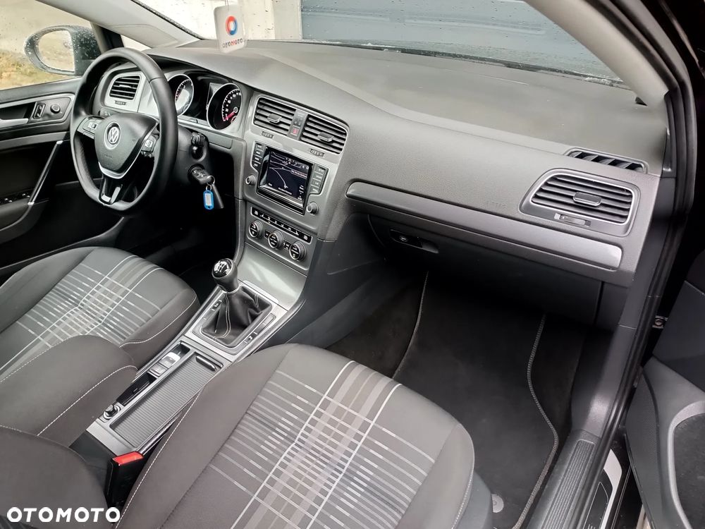 Volkswagen Golf 2.0 TDI BlueMotion Technology Lounge - 14