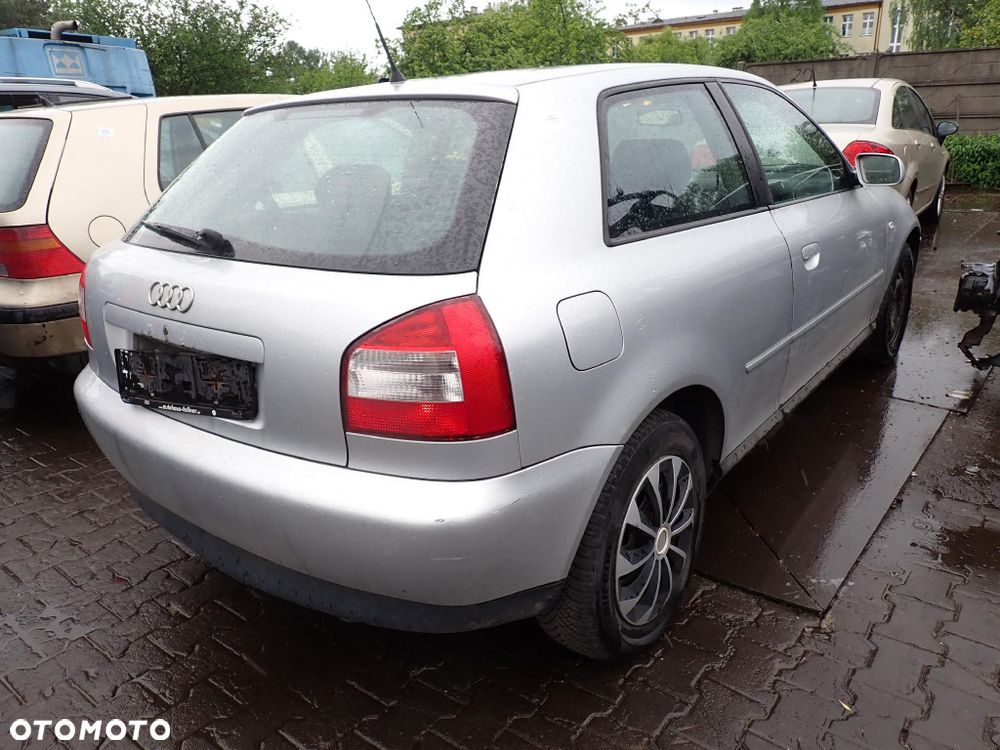 CZĘSCI - Audi A3 8L 1,6 102KM BFQ FILM HB 3D LIFT 5B DUU lakier LY7W 2002r. INDEX - 10043 - 5