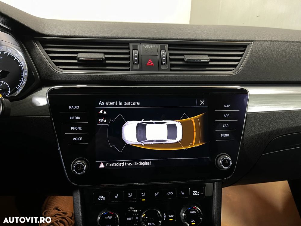 Skoda Superb 2.0 TDI DSG Ambition - 13