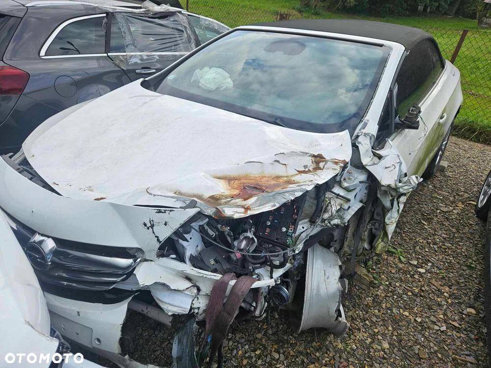 Opel Cascada 2.0 CDTI Cosmo S&S - 5