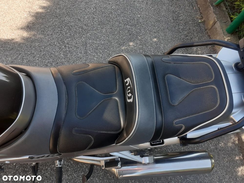 Yamaha FJR - 2
